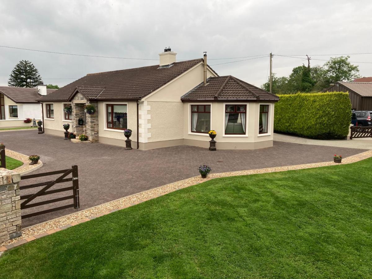 Steeple View B&B Guesthouse Donegal - Newly Renovated In 2023 Ballybofey Exterior foto