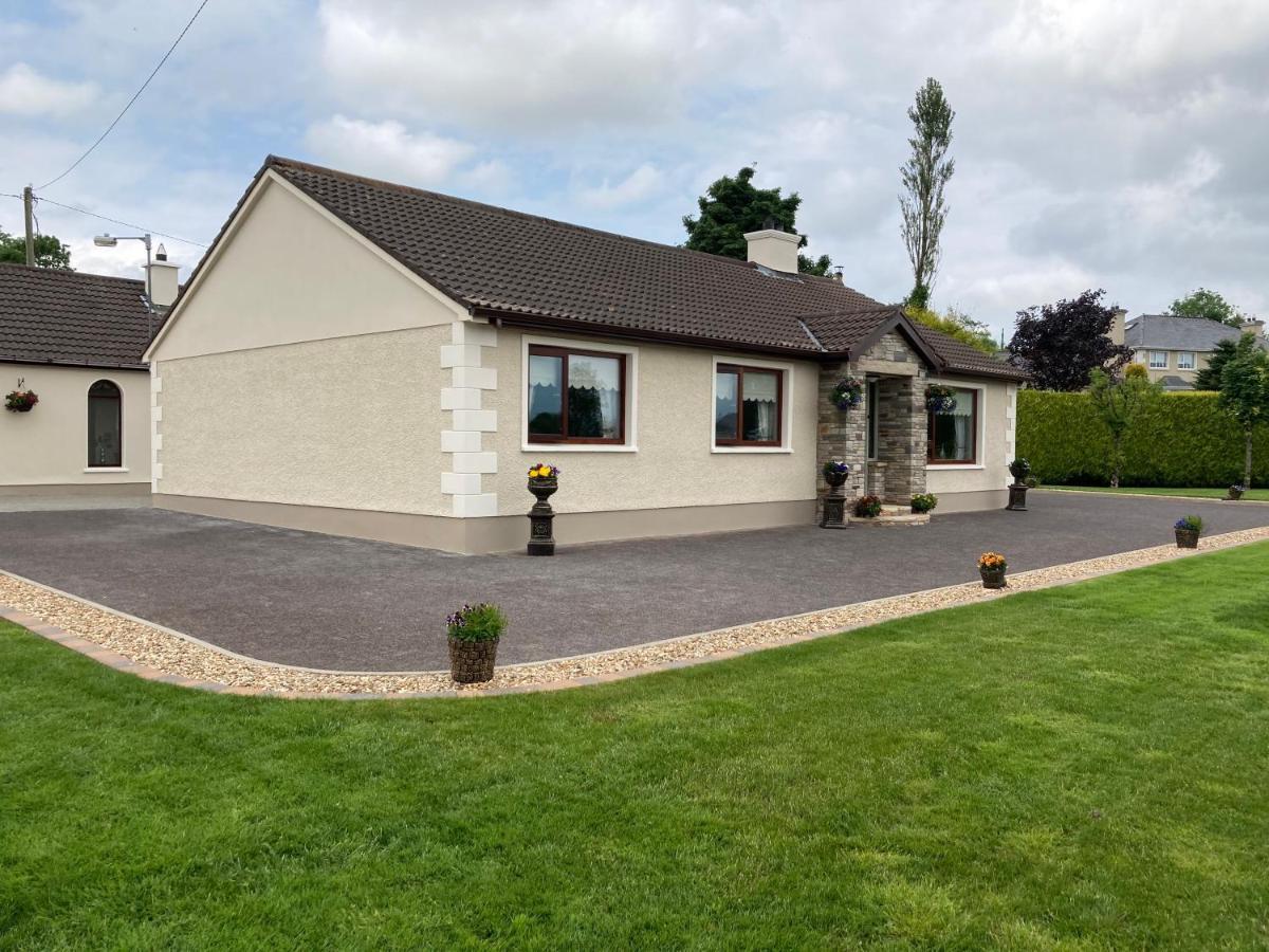 Steeple View B&B Guesthouse Donegal - Newly Renovated In 2023 Ballybofey Exterior foto