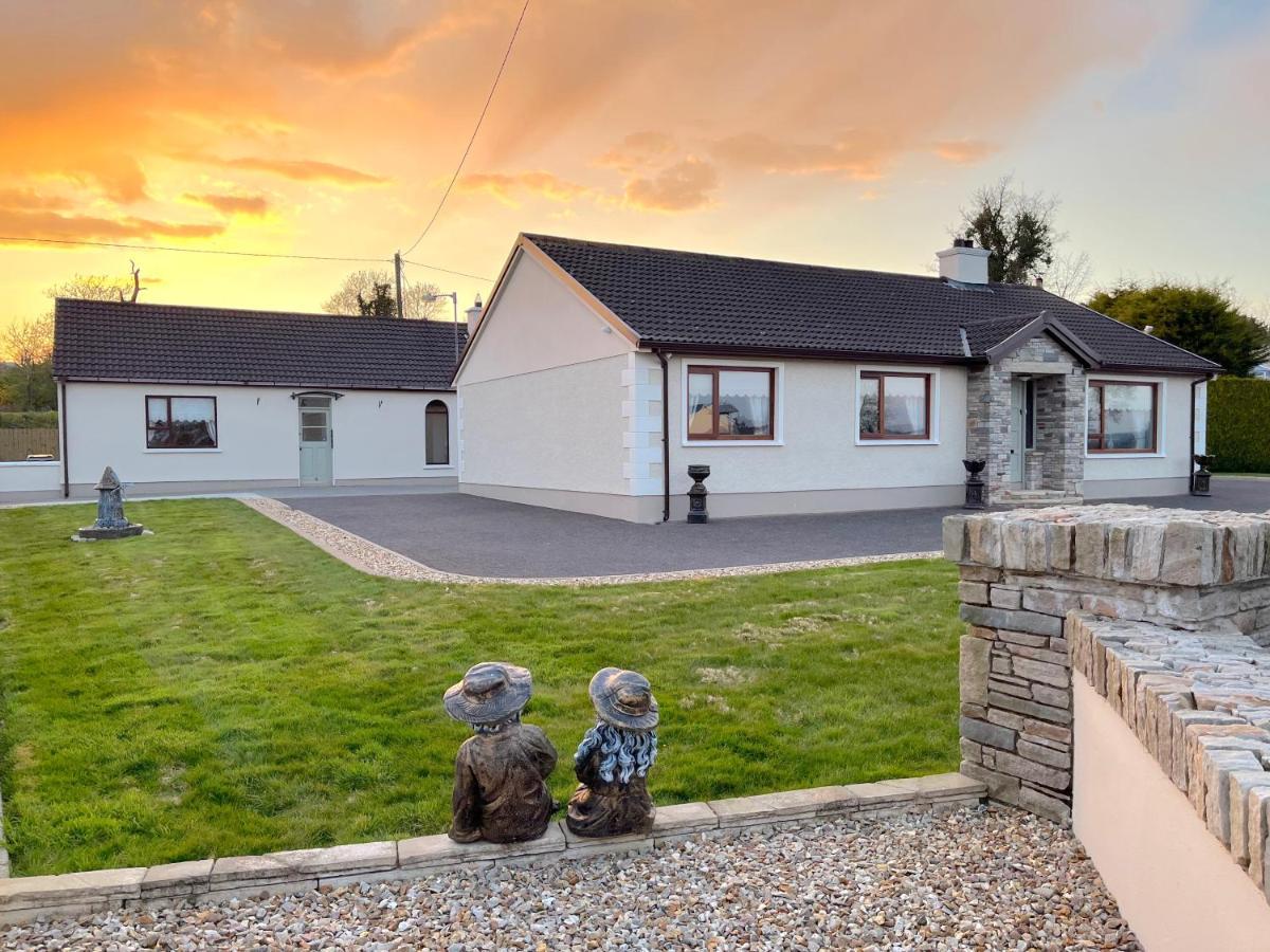 Steeple View B&B Guesthouse Donegal - Newly Renovated In 2023 Ballybofey Exterior foto